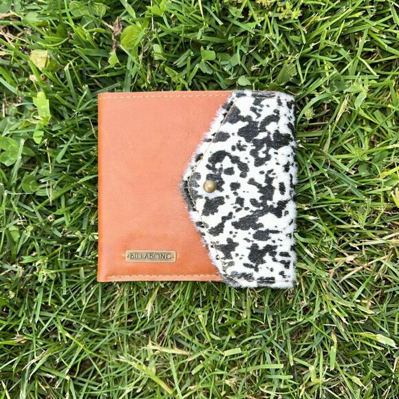 Billabong Cow Print Brown Leather New Vintage Wallet - Picture 1 of 8
